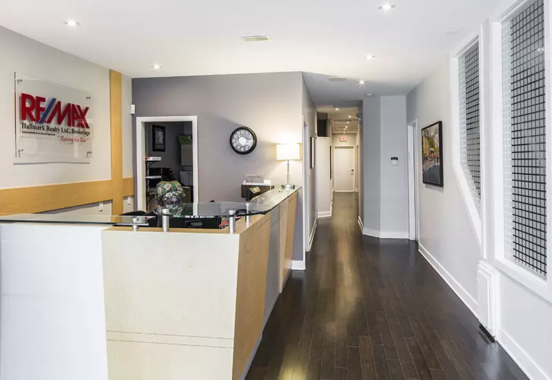 RE/MAX MOUNT PLEASANT